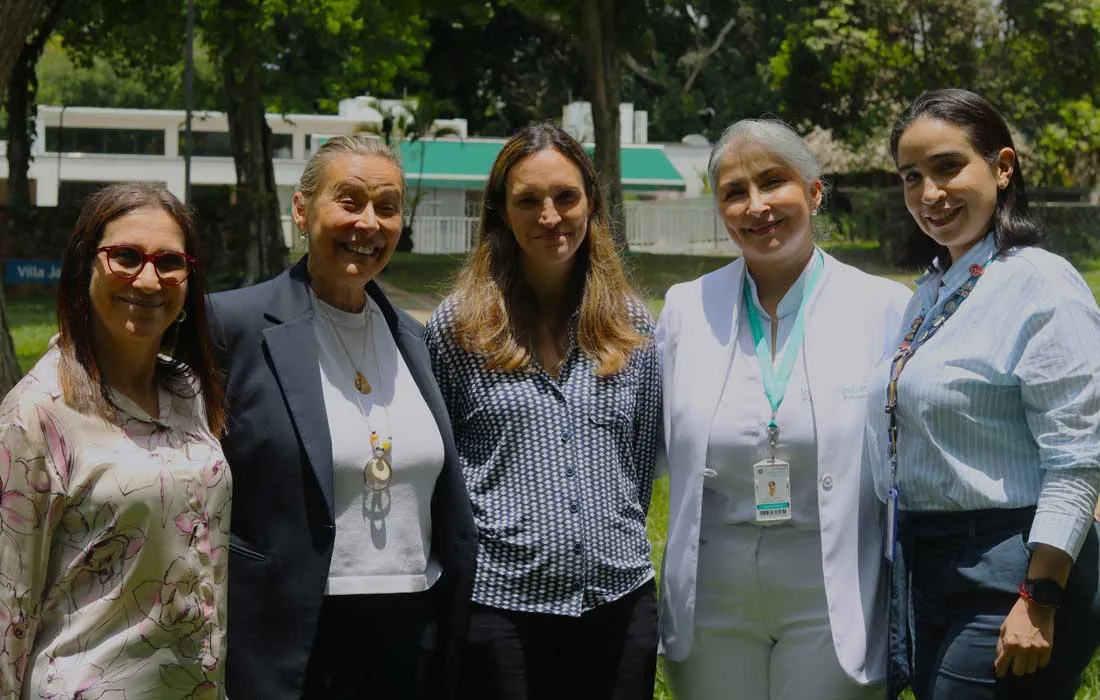 Egresados del programa de Enfermería podrán hacer prácticas y másteren España gracias a convenio con Quirón Salud Egresados del programa de Enfermería podrán hacer prácticas y másteren España gracias a convenio con Quirón Salud