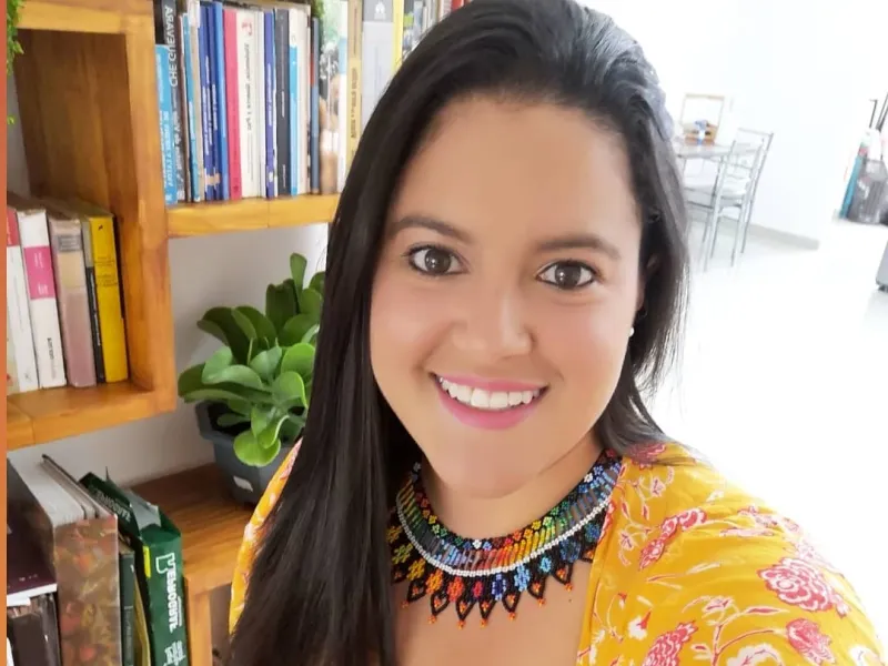 Marcela Escobar Cano, egresada de Psicología. Marcela Escobar Cano, egresada de Psicología.
