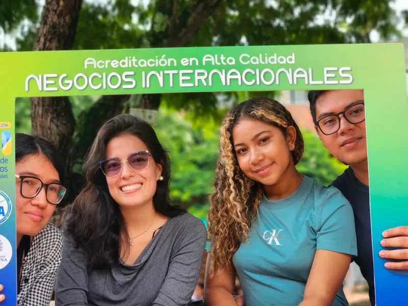 Así celebraron la Acreditación en Alta Calidad los programas de Economía, Psicología y Negocios Internacionales Así celebraron la Acreditación en Alta Calidad los programas de Economía, Psicología y Negocios Internacionales