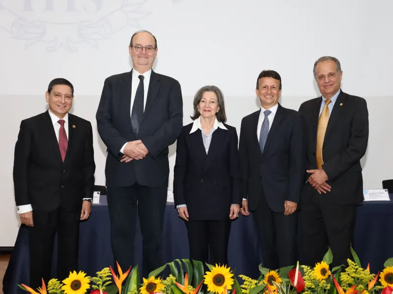 Mauricio Serra es el nuevo decano de la Facultad de Ciencias de la Salud Mauricio Serra es el nuevo decano de la Facultad de Ciencias de la Salud